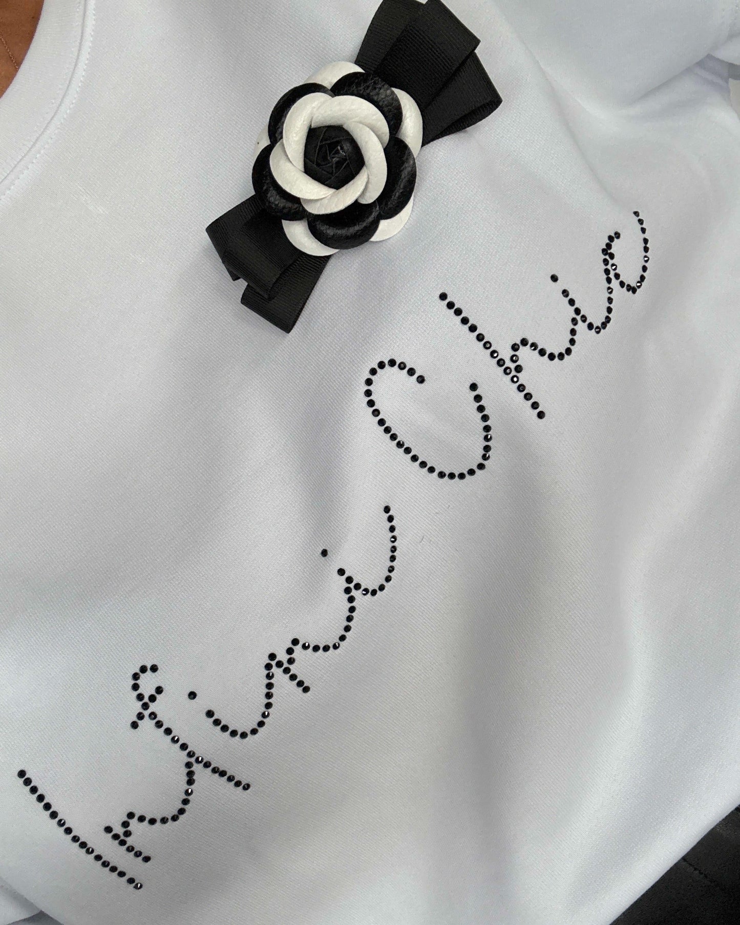 BowChic J9
